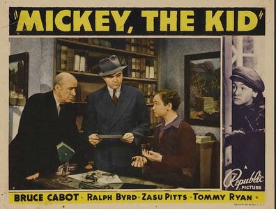 James Flavin, J. Farrell MacDonald, and Tommy Ryan in Mickey the Kid (1939)