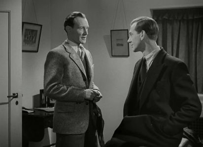 Trevor Howard and Valentine Dyall in Brief Encounter (1945)