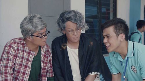 Andrew Muhlach, Julian Trono, and Vitto Marquez in U-Tol (2019)
