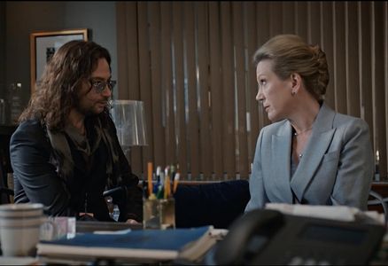 Constantine Maroulis and Henny Russell in Madam Secretary
