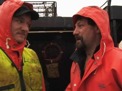 Jonathan Hillstrand and Mike Fourtner in Deadliest Catch (2005)
