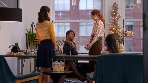 Vanessa Lengies, Julie McNiven, and Michelle Mitchenor in A Date by Christmas Eve (2019)