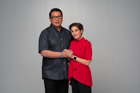 Jackie Lou Blanco and Efren Reyes Jr. in I, Will: The Doc Willie Ong Story (2020)