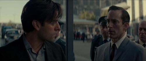 Oscar Isaac and James Sobol Kelly in The Two Faces of January.
