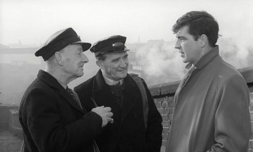 Alan Bates, Harry Markham, and Bert Palmer in A Kind of Loving (1962)