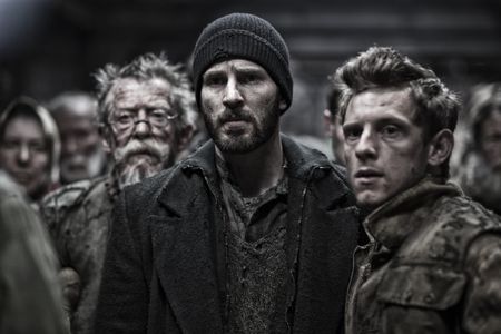 John Hurt, Jamie Bell, and Chris Evans in Snowpiercer (2013)