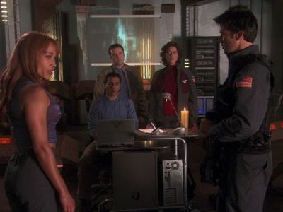 Joe Flanigan, David Hewlett, Torri Higginson, Rachel Luttrell, and Craig Veroni in Stargate: Atlantis (2004)