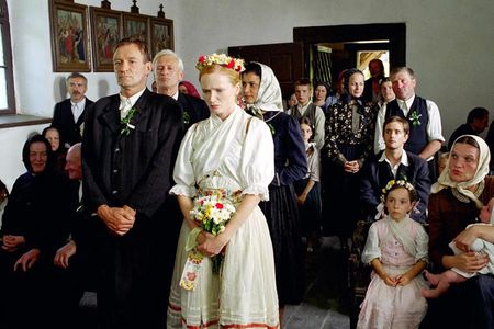 Iva Bittová, György Cserhalmi, Anna Geislerová, and Jana Olhová in Zelary (2003)