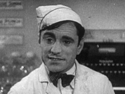 Charlie Hall in Come Clean (1931)
