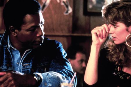 Carl Weathers and Cassandra Delaney in Hurricane Smith (1992)