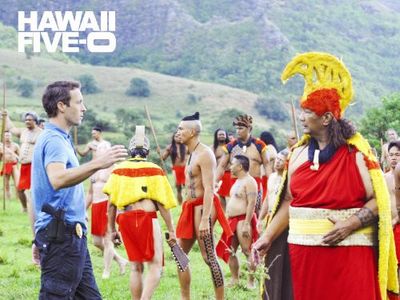 Al Harrington and Alex O'Loughlin in Hawaii Five-0 (2010)