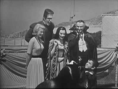 Yvonne De Carlo, Fred Gwynne, Al Lewis, Butch Patrick, and Pat Priest in Marineland Carnival: The Munsters Visit Marinel