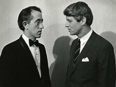 Robert F. Kennedy and Pat Paulsen in The Smothers Brothers Comedy Hour (1967)