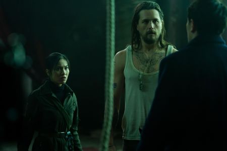 Ben Robson, Nhung Kate, and Colin Woodell in The Continental: From the World of John Wick (2023)