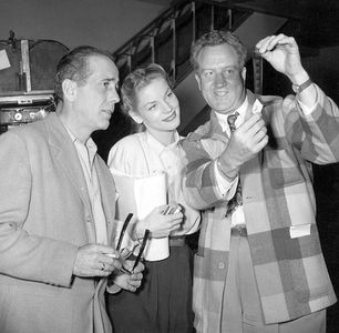 Lauren Bacall, Humphrey Bogart, and Delmer Daves in Dark Passage (1947)