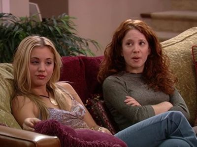 Kaley Cuoco and Amy Davidson in 8 Simple Rules (2002)