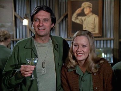 Alan Alda and Sheila Lauritsen in M*A*S*H (1972)