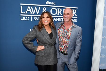 Mariska Hargitay and Christopher Meloni at an event for Law & Order: Criminal Intent (2001)