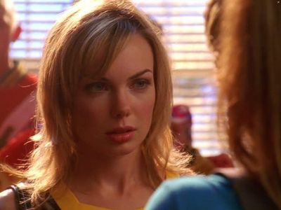 Amanda Walsh in Smallville (2001)
