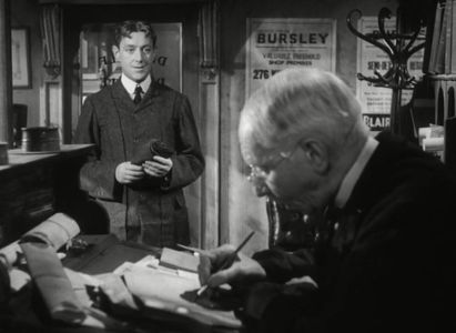 Alec Guinness and Gibb McLaughlin in The Promoter (1952)