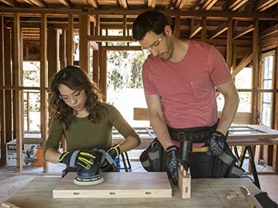 Drew Scott and Linda Phan in Property Brothers at Home (2014)