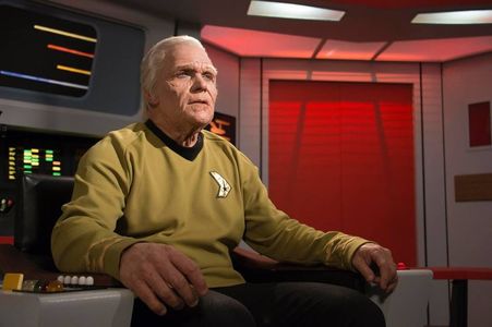Vic Mignogna in Star Trek Continues (2013)