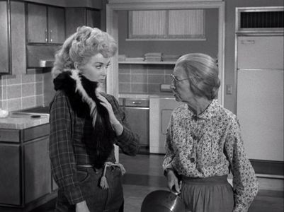Donna Douglas, Irene Ryan, and Charlie in The Beverly Hillbillies (1962)