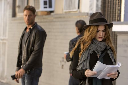 Justin Hartley and Janet Montgomery in This Is Us (2016)