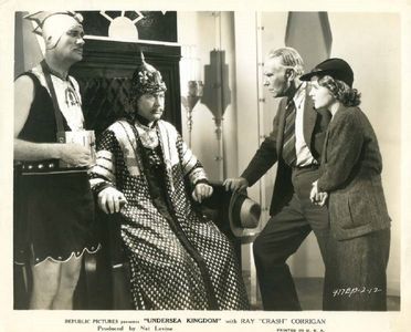 Monte Blue, Boothe Howard, C. Montague Shaw, and Lois Wilde in Undersea Kingdom (1936)