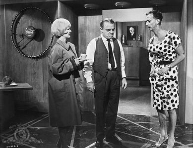 James Cagney, Liselotte Pulver, and Hanns Lothar in One, Two, Three (1961)