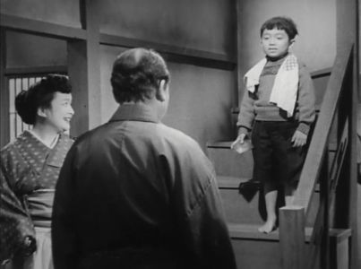 Tamae Kiyokawa, Eijirô Yanagi, and Yoshihiro Nishikubo in Ginza Cosmetics (1951)