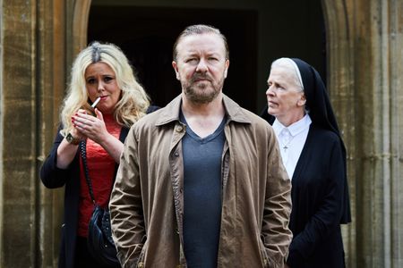Julia Dearden, Ricky Gervais, and Roisin Conaty in After Life (2019)