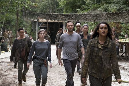 Nicole Barré, Sydney Park, Briana Venskus, Ross Marquand, and Katelyn Nacon in The Walking Dead (2010)