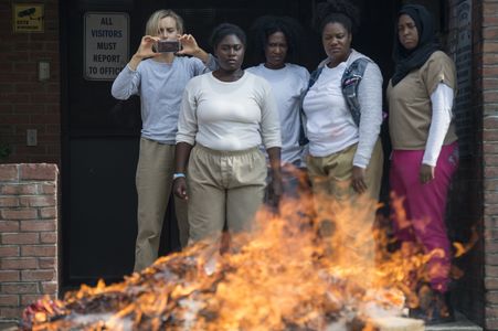 Taylor Schilling, Vicky Jeudy, Adrienne C. Moore, Danielle Brooks, and Amanda Stephen in Orange Is the New Black (2013)