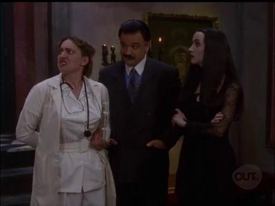 Ellie Harvie, Glenn Taranto, and Sheila Tyson in The New Addams Family (1998)
