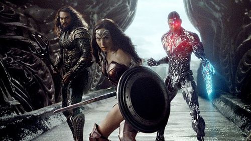 Jason Momoa, Gal Gadot, and Ray Fisher in Justice League (2017)