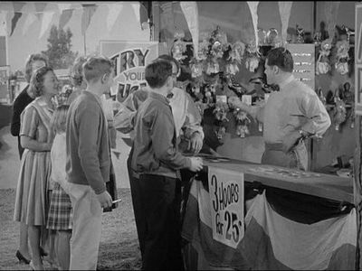 Jerry Mathers, Stephen Talbot, and Ben Bryant in Leave It to Beaver (1957)