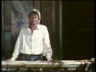 Michael Wood in Art of the Western World (1989)