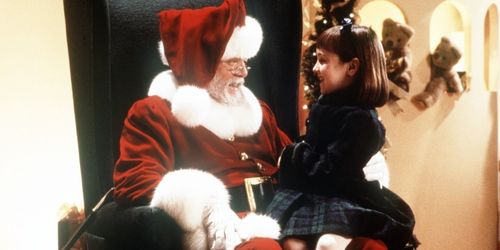 Richard Attenborough and Mara Wilson in Miracle on 34th Street (1994)