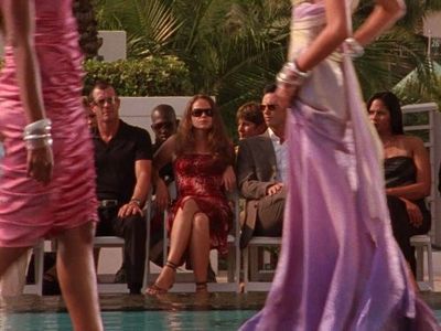 Gabrielle Anwar and Mark Totty in Burn Notice (2007)