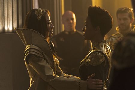 Michelle Yeoh, Jeremy Crittenden, and Sonequa Martin-Green in Star Trek: Discovery (2017)