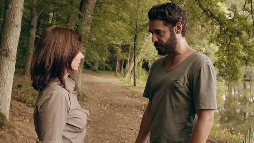 Inka Friedrich and Tobias Oertel in Immer Ärger mit Opa Charly (2016)