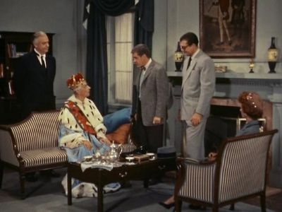 George Reeves, Cyril Delevanti, Jack Larson, and Noel Neill in Adventures of Superman (1952)