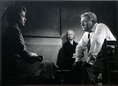 Lucienne Bogaert, Jean Gabin, and Annie Girardot in Inspector Maigret (1958)