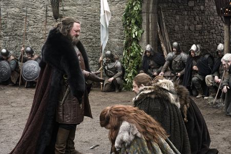 Sean Bean, Mark Addy, Michelle Fairley, Sophie Turner, and Kristian Nairn in Game of Thrones (2011)