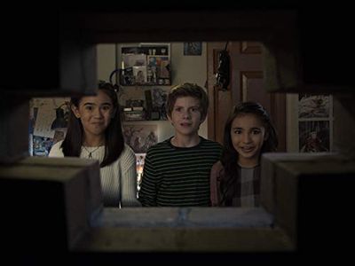 Jolie Hoang-Rappaport, Tyler Sanders, and Jenna Qureshi in Just Add Magic: Mystery City (2020)