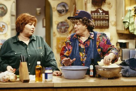 Roseanne Barr and Shelley Winters in Roseanne (1988)