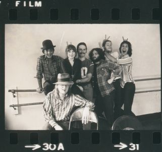 John Belushi, Chevy Chase, Christopher Guest, Garry Goodrow, Tony Hendra, and Alice Playten in Drunk Stoned Brilliant De