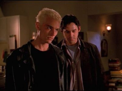 Nicholas Brendon and James Marsters in Buffy the Vampire Slayer (1997)
