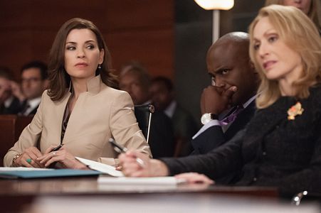 Julianna Margulies, Taye Diggs, and Jan Maxwell in The Good Wife (2009)